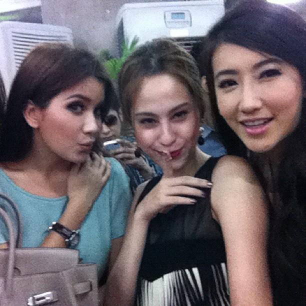 ขวัญ พิ้งกี้ ปู น่่ารักอ่ะ ^^