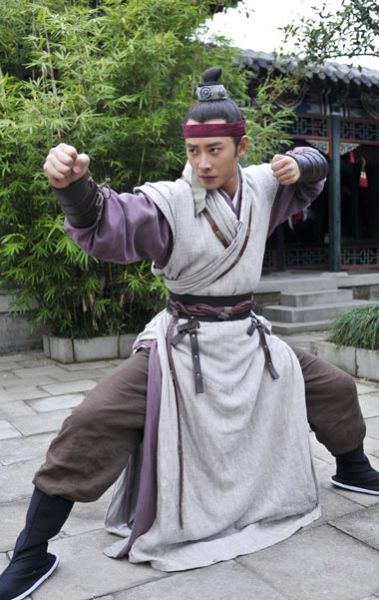 Mu Gui Ying Assumes Command 《穆桂英挂帅》 (2012)