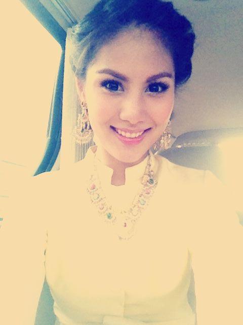 น้องแนน  สุพัตรา จูเจริญ รองMUT2012 ในชุดไทย
