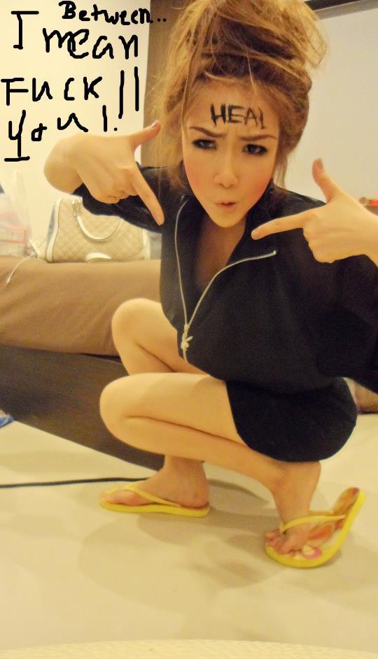เนย ประมาณนั้นแหละ ตอนนี้มีคนติดตามใน FB 339,951