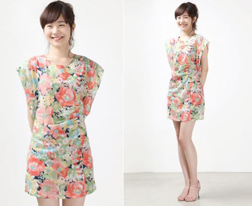 ชุดเดรสลายดอก ใส่สวยได้ทุกเมื่อ ไม่มีตกยุค