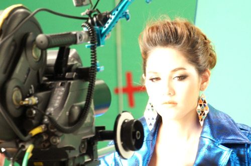 ชมพู่ อารยา กับเบื้องหลัง : Mistine Dolly Big Eye