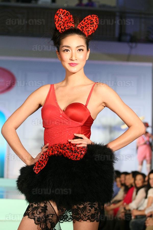 +++ เมื่อ แพนเค้ก อยู่บน catwalk อะไรจะเกิดขื้น +++