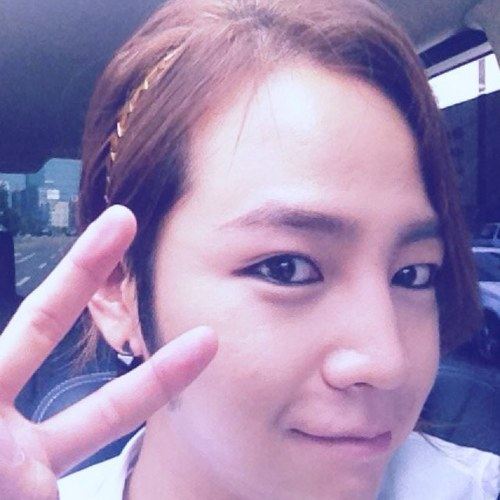 เผยภาพคุณแม่ของ 'จาง กึนซอก' ครั้งแรก