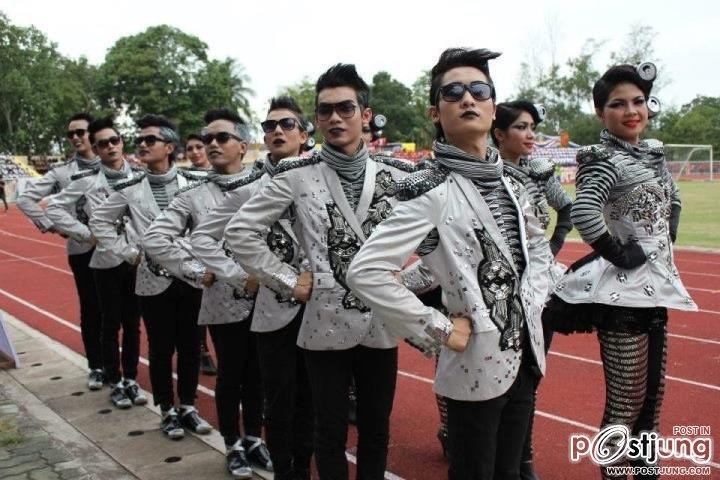 เชียร์หลีดเดอร์ อินเตอร์ เลดี้ กาก้า