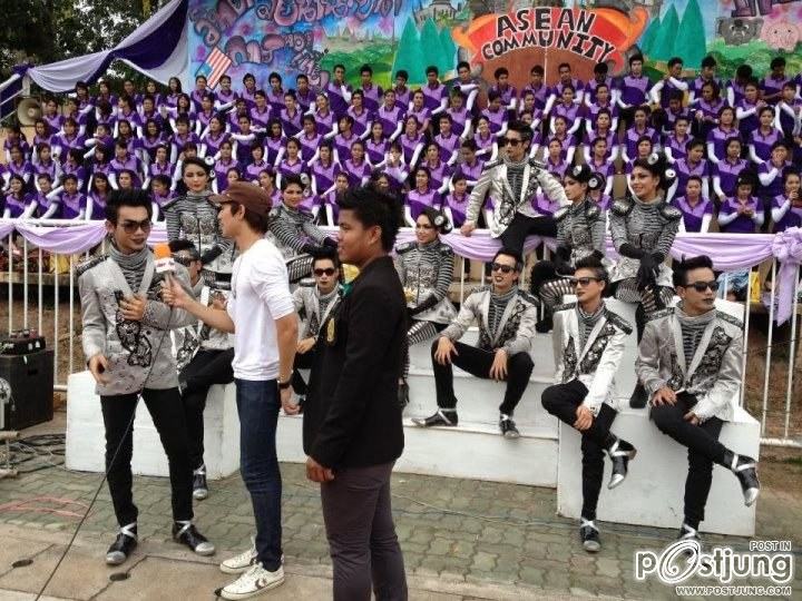 เชียร์หลีดเดอร์ อินเตอร์ เลดี้ กาก้า