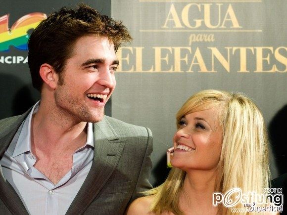 Reese Witherspoon เปิดบ้านพักต่างอากาศสุดหรูที่แคลิฟอร์เนีย ให้กับ Robert Pattinson