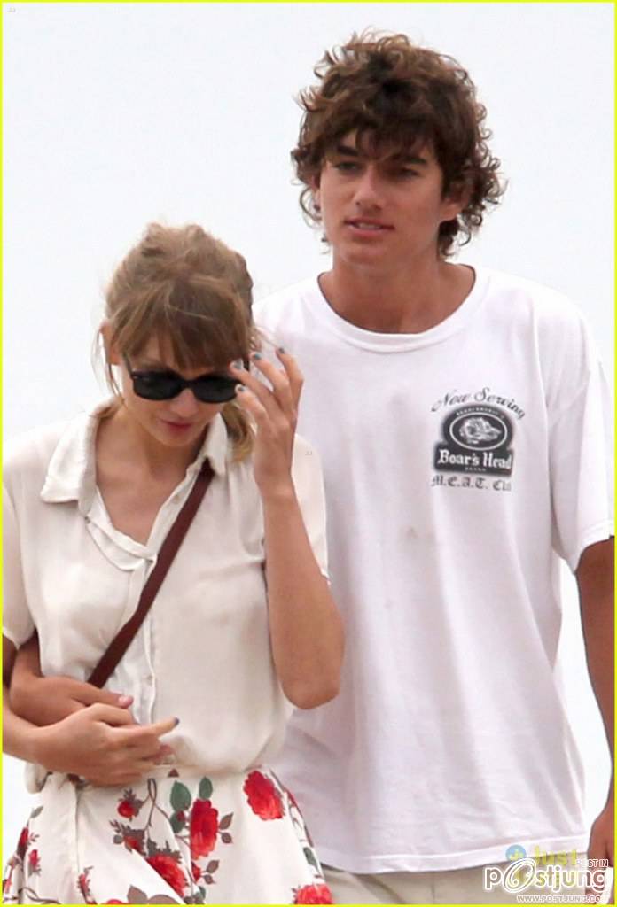Taylor Swift: Sailboat Ride with Conor Kennedy!