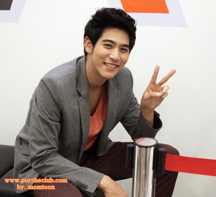 พอร์ช ศรัณย์ @ งาน- CAT Telcom @ Central World 31/07/2555