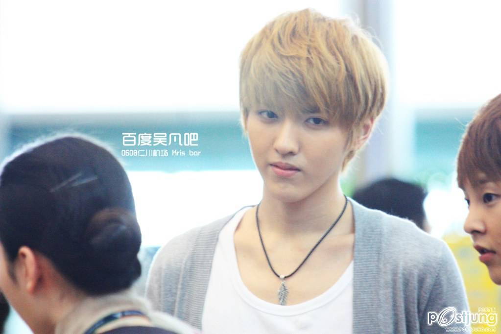 คริส exo m