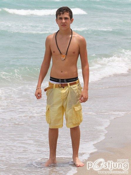 Austin Mahone Filming His Music Video In Florida