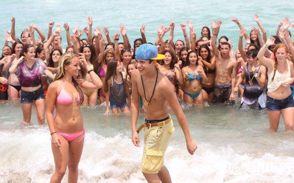 Austin Mahone Filming His Music Video In Florida