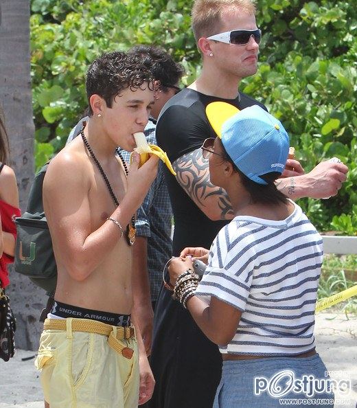 Austin Mahone Filming His Music Video In Florida