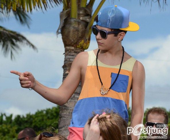 Austin Mahone Filming His Music Video In Florida