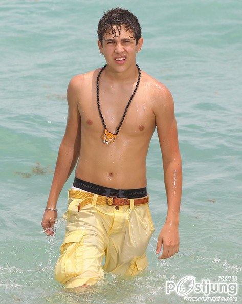 Austin Mahone Filming His Music Video In Florida