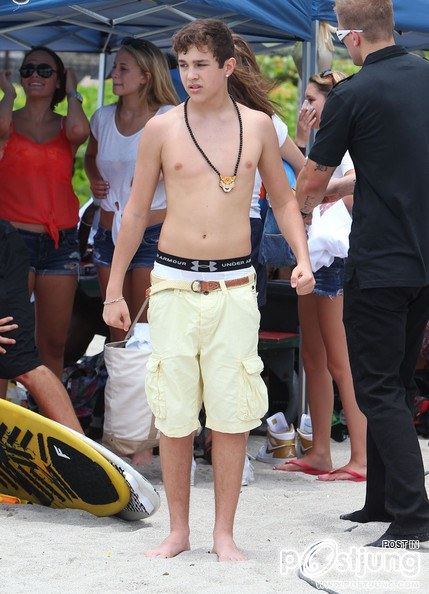 Austin Mahone Filming His Music Video In Florida
