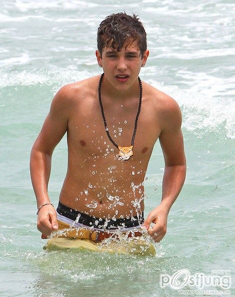 Austin Mahone Filming His Music Video In Florida