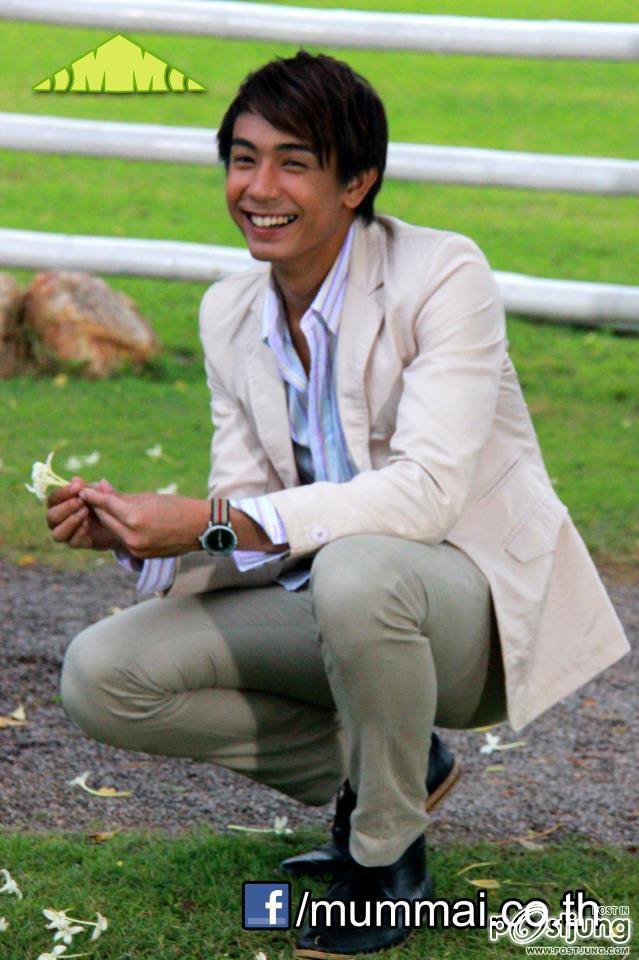 "พ่อใหญ่ แม่ปิ่น น้องโตโต้"  จาก ปิ่นอนงค์ ตอนจบ