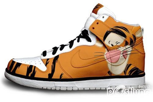 รองเท้า Nike สไตล์ การ์ตูน
