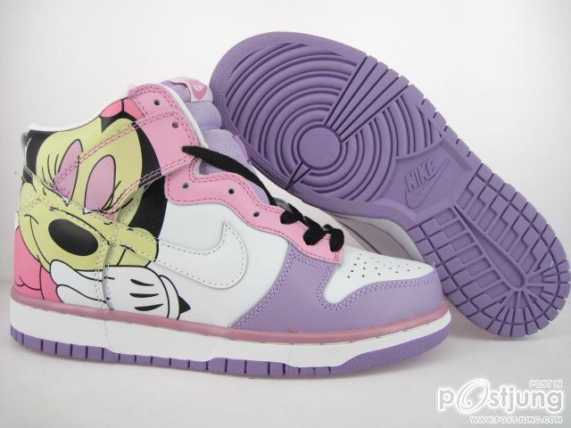 รองเท้า Nike สไตล์ การ์ตูน