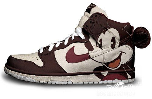 รองเท้า Nike สไตล์ การ์ตูน