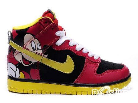 รองเท้า Nike สไตล์ การ์ตูน