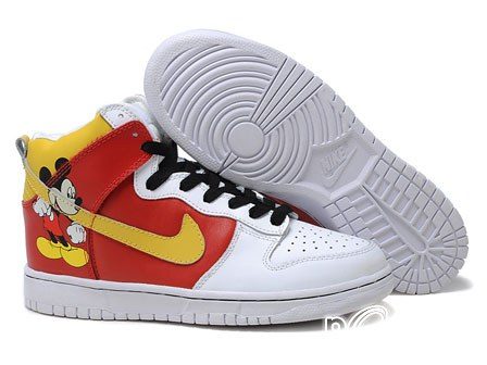 รองเท้า Nike สไตล์ การ์ตูน