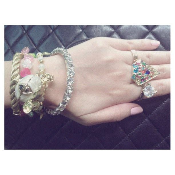 Instagram กัสจัง  Guzjung Pitakporntrakul