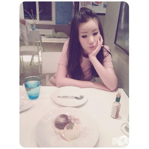 Instagram   มีนาพร วงศ์โฆษวรรณ หรือ มิน