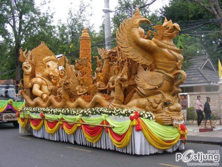 บรรยากาศงานแห่เทียนพรรษาบุรีรัมย์