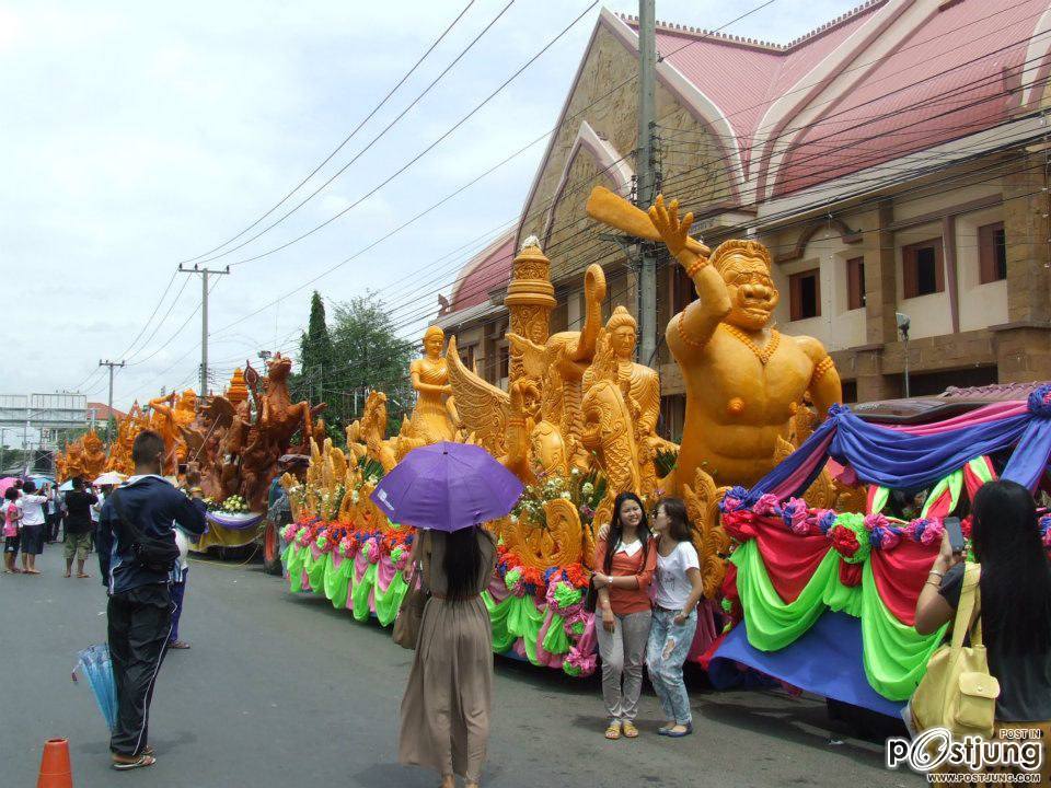 สุดอลังการต้นเทียนพรรษาจากเมืองประโคนชัย
