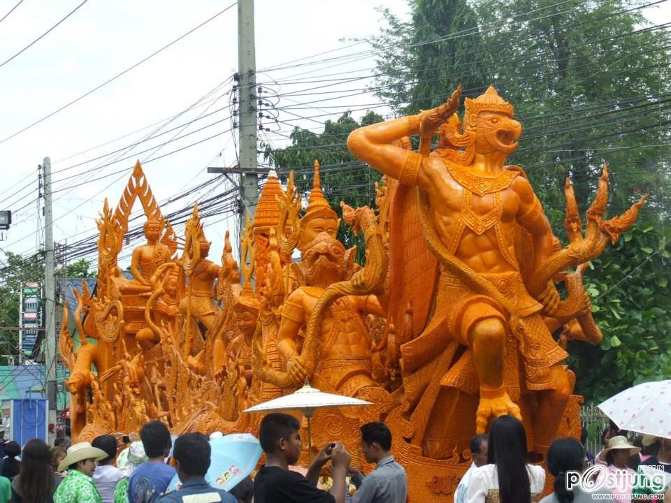 สุดอลังการต้นเทียนพรรษาจากเมืองประโคนชัย