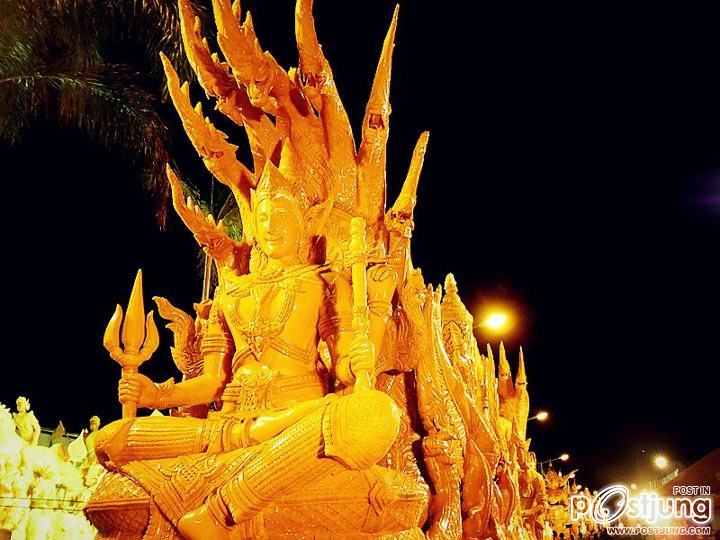 เทียนอุบลราชธานี ปี 2555