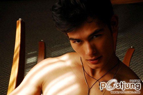 คนรักหนุ่มเซ็กซี่ 320