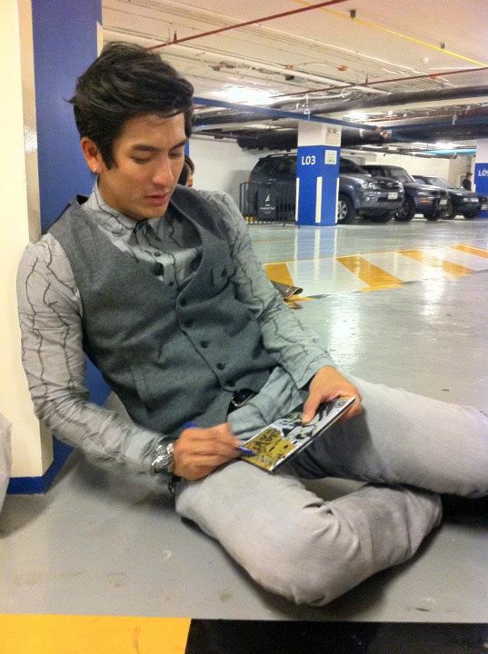 พี่ติ๊กยังหล่ออยู่นะ