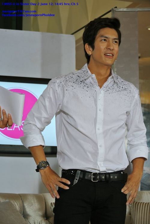 พี่ติ๊กยังหล่ออยู่นะ