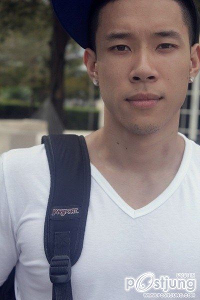 แหกขาหาความสุขเข้าตัวกันนะครับ