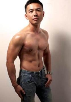 แหกขาหาความสุขเข้าตัวกันนะครับ