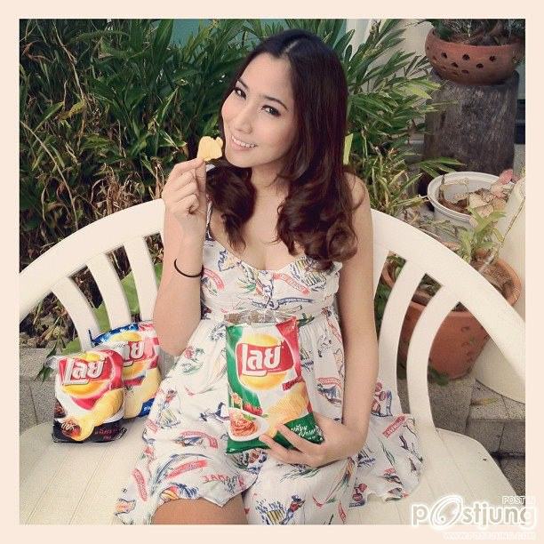 Instagram  ดารา& Lays