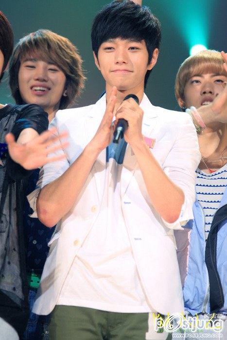 แอล INFINITE