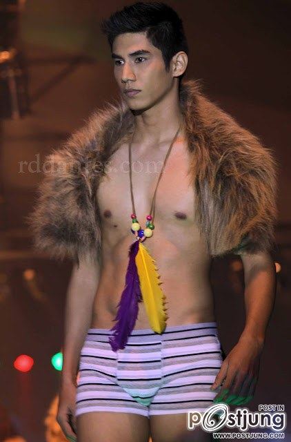 คนรักหนุ่มเซ็กซี่ 330