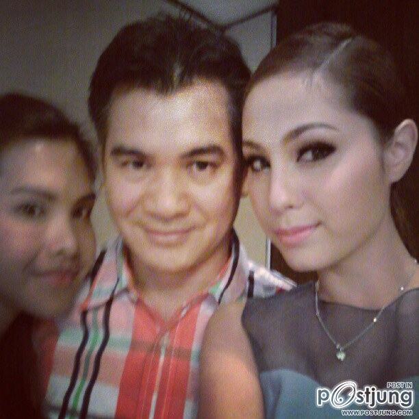 ขวัญ & ปุ๊กลุก นำทีมเดินแบบวันนี้ 07/08/2555