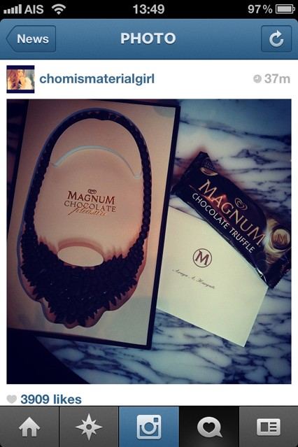 มาดูสร้อยที่เขาส่งมาเชิญ celeb ร่วมงาน Magnum กัน
