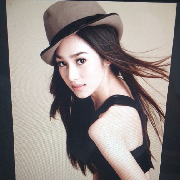 nowtisanart   @   IG