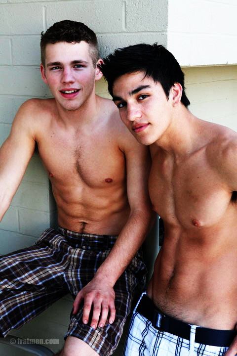 หล่อน่ารักทั้งคู่