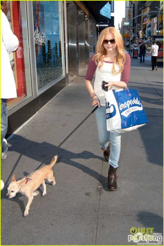 Chloe Moretz: Aeropostale Shopping Trip - Exclusive Pics!