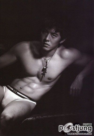 ถอดโชว์เรือนร่าง 04