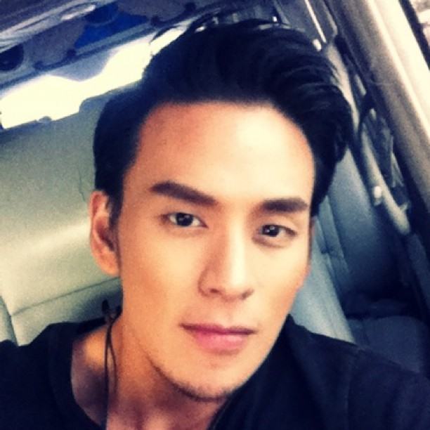 มุมหล่อๆขอแทค