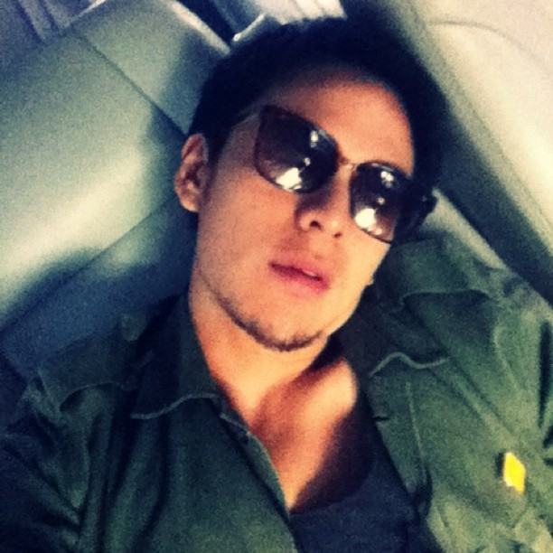 มุมหล่อๆขอแทค