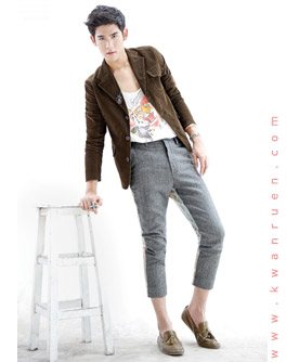 พอร์ช+ฉัตร คู่ขวัญคู่ใหม่ที่ใครๆก็รัก @ นิตยสารขวัญเรือน No.978 สิงหาคม 2555 .